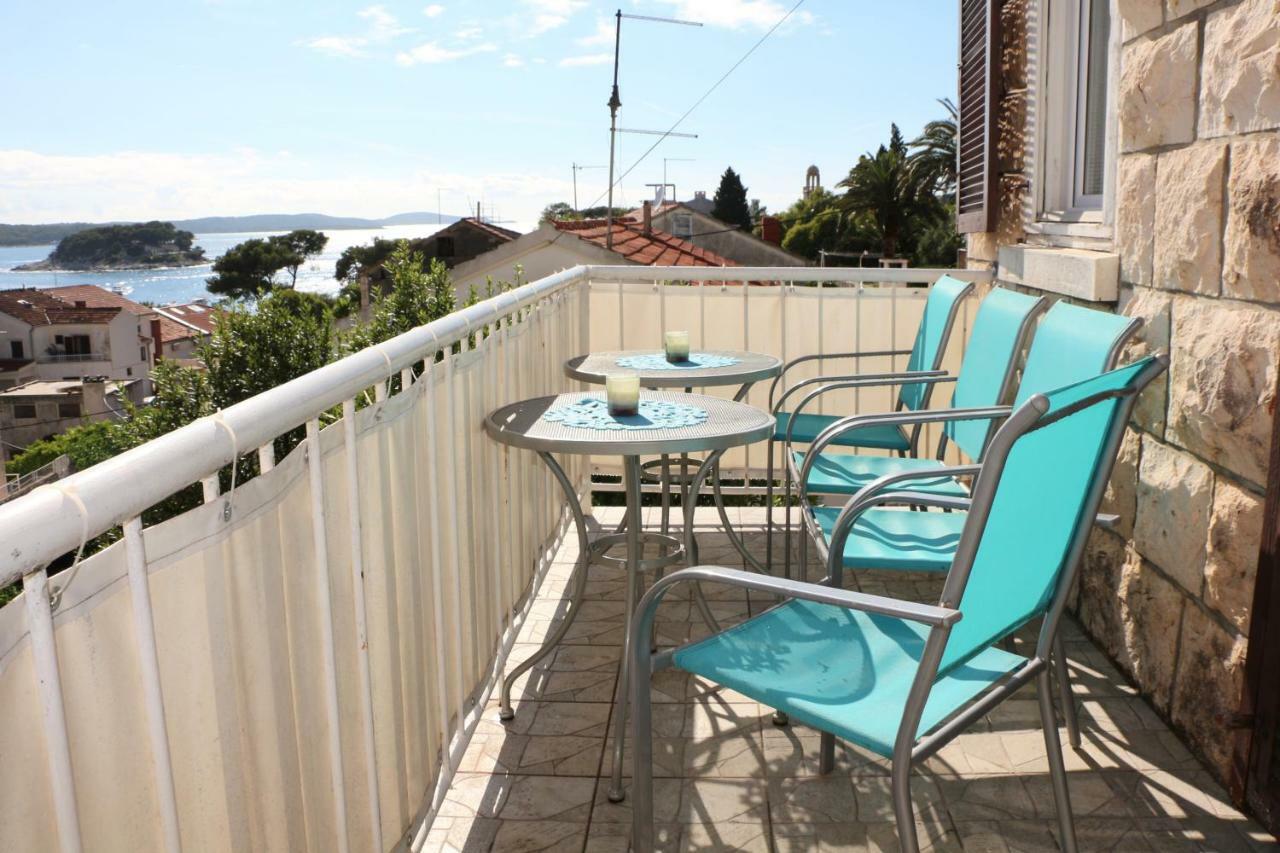 Apartment Mlacic Hvar Island Extérieur photo