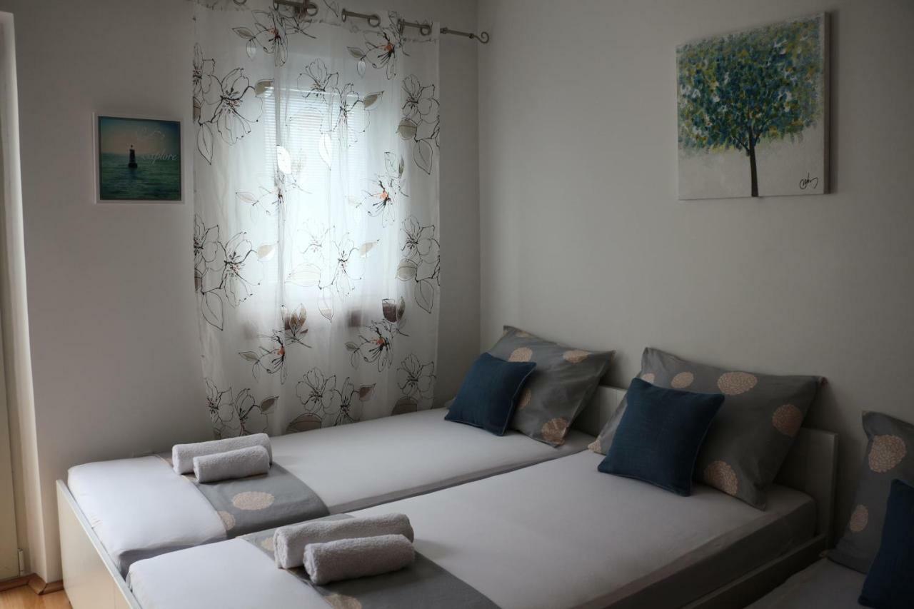Apartment Mlacic Hvar Island Extérieur photo